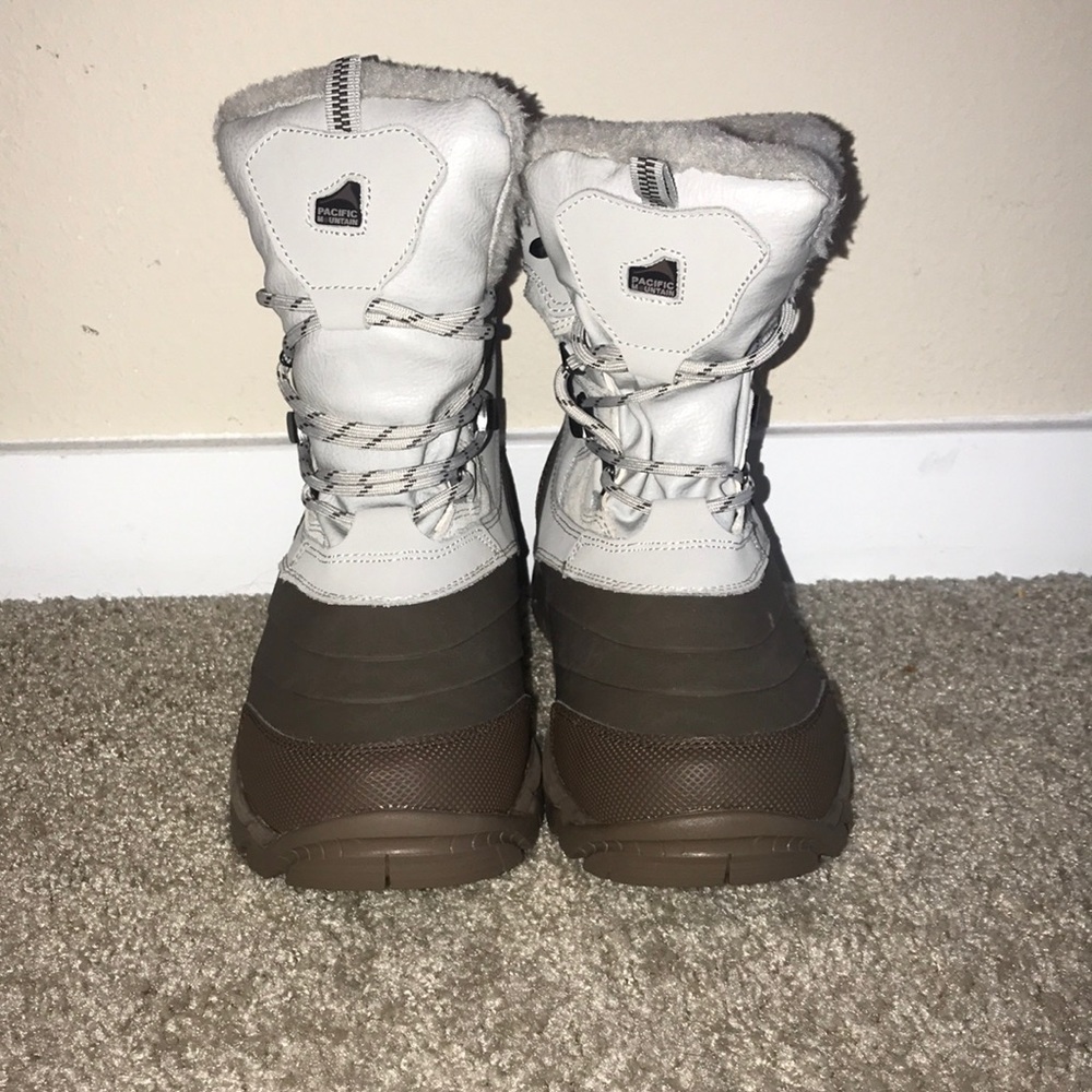 Pacific Mountain Steppe size 8.5